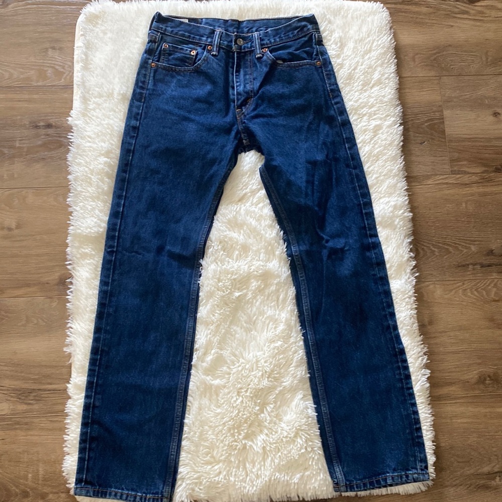 Dark blue vintage straight leg levi’s 505 W29 L32
